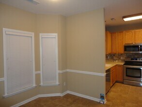 2488 Somerset Place Dr in Winston-Salem, NC - Building Photo - Building Photo