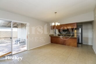 339 W Santa Cruz Dr in Tempe, AZ - Building Photo - Building Photo
