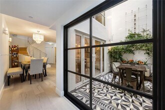 920 NE 16th Terrace in Fort Lauderdale, FL - Building Photo - Building Photo