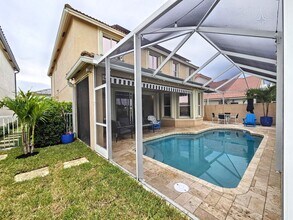 1225 Avondale Ln in West Palm Beach, FL - Building Photo - Building Photo