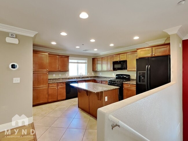 8932 Dorrell Ln in Las Vegas, NV - Building Photo - Building Photo