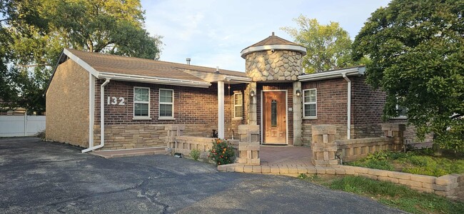 132 Fairwood Dr in Bolingbrook, IL - Building Photo - Building Photo