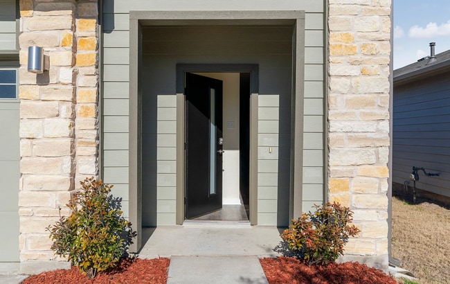 220 Fairfax Ave in San Marcos, TX - Building Photo - Building Photo