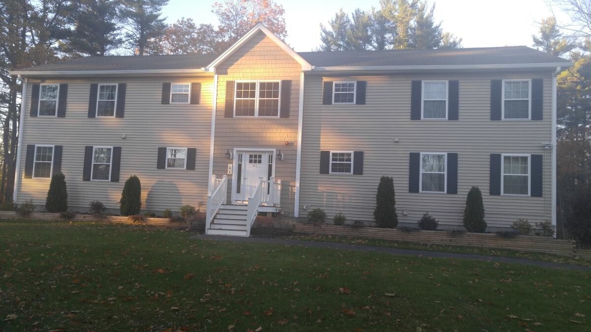 62 Somersworth Rd, Unit 3 in North Berwick, ME - Building Photo