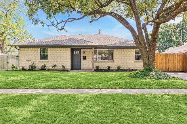 5311 Hialeah Dr