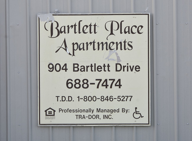 Bartlett Place Apartments in Shreveport, LA - Building Photo - Building Photo