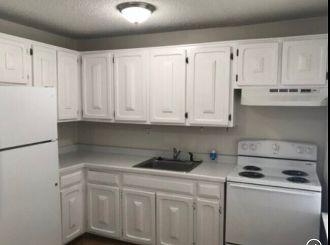 755 Wethersfield Ave in Hartford, CT - Building Photo - Building Photo
