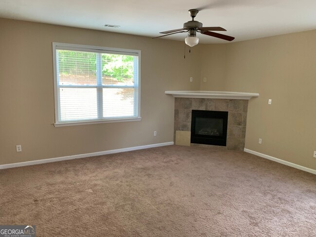 51 Tahoe Dr in Newnan, GA - Building Photo - Building Photo