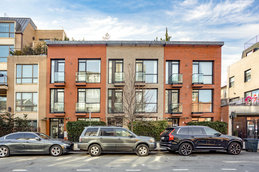 650 Bergen St in Brooklyn, NY - Foto de edificio