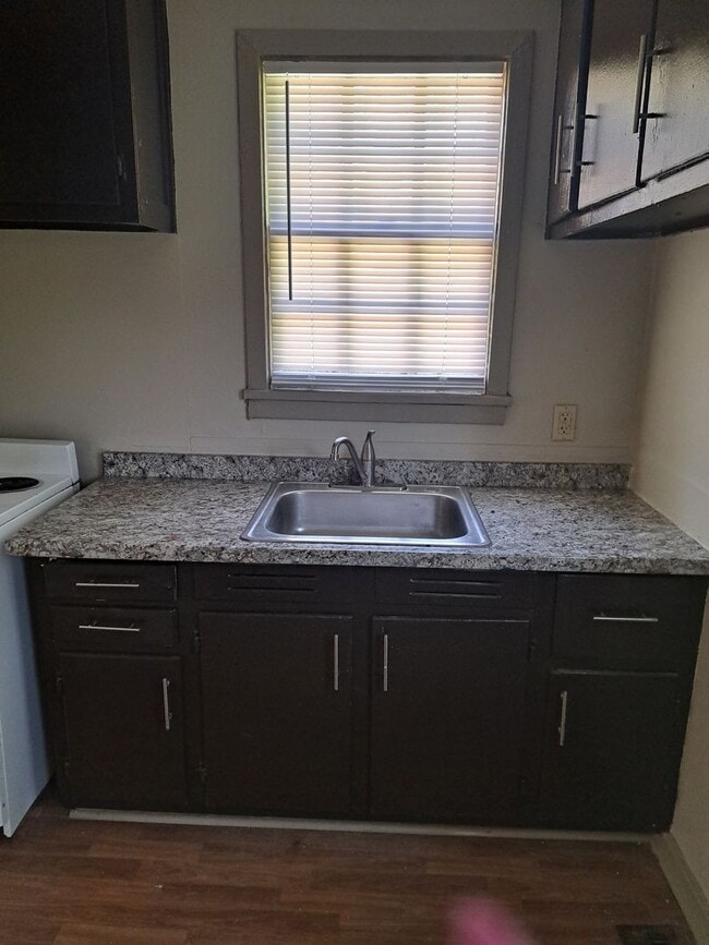 property at 2907 Jefferson St