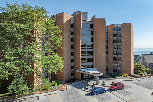 Beach House in Rocky River, OH - Building Photo - Building Photo