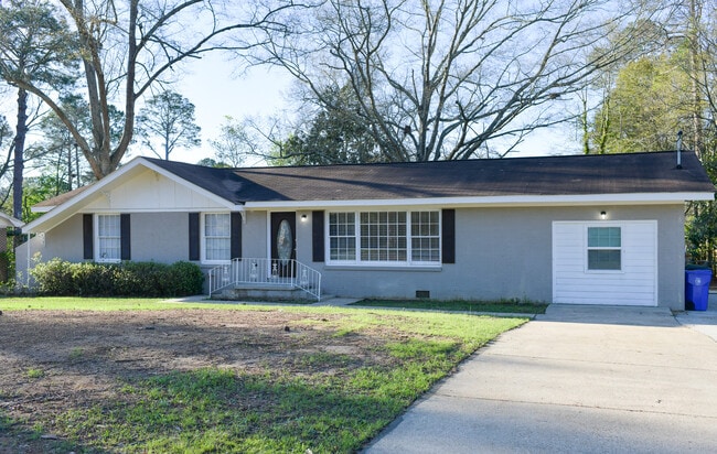 property at 1905 Charlton Dr