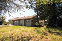 5465 Petaluma Hill Rd in Santa Rosa, CA - Building Photo - Building Photo