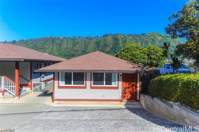 property at 3444 Woodlawn Dr
