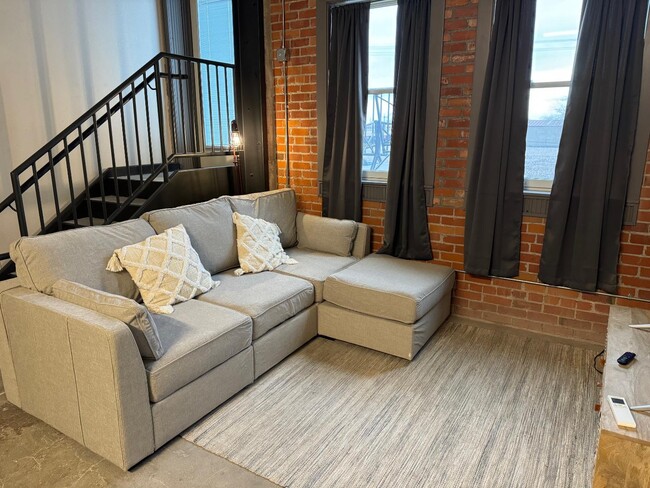 property at 2019 Montana Ave