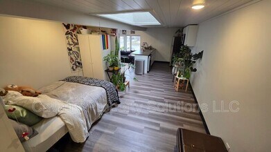 3947 E Calvary Rd in Duluth, MN - Building Photo - Building Photo