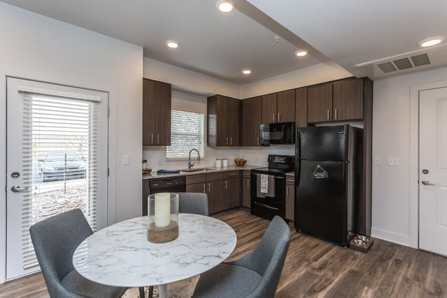 Pinyon Pointe Apartments in Loveland, CO - Foto de edificio - Interior Photo