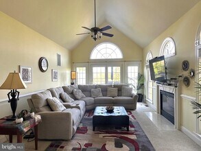 25593 Creek Run Terrace in Chantilly, VA - Building Photo - Building Photo