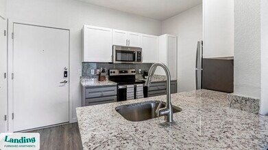 1811 E Apache Blvd, Unit 3041 in Tempe, AZ - Building Photo - Building Photo