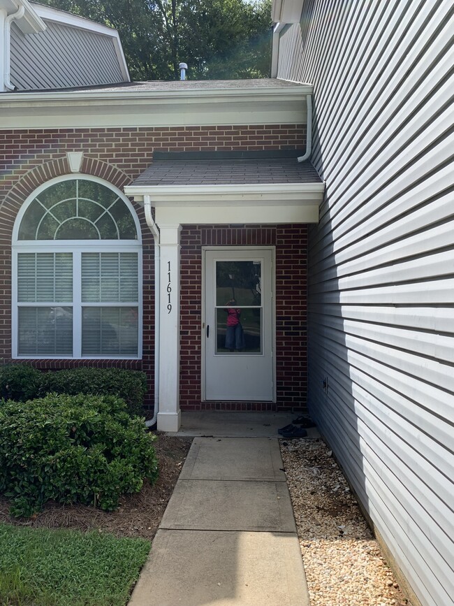 11619 Stockdale Ct in Pineville, NC - Building Photo - Building Photo