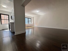 EAST 57 STREET, Unit 7C in New York, NY - Foto de edificio - Building Photo