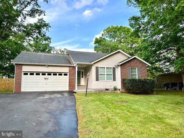 36011 Army Navy Dr in Mechanicsville, MD - Building Photo