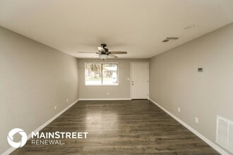 8107 Blue Finch Way in New Port Richey, FL - Foto de edificio - Building Photo