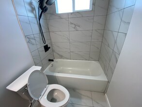 1515-1515 E 20th St in Long Beach, CA - Building Photo - Building Photo