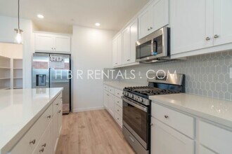 1033 Osprey Dr in Lathrop, CA - Building Photo - Building Photo