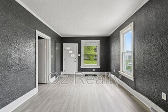 1310 Almon Ave in Toledo, OH - Building Photo - Building Photo
