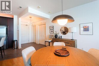 1225 Riverside Dr W in Windsor, ON - Foto de edificio - Building Photo