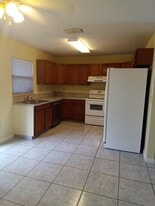 14617 Sunset St, Unit A in Clearwater, FL - Building Photo