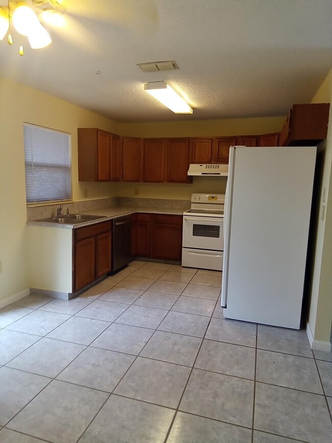14617 Sunset St, Unit A