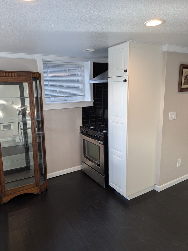 402 NE 40th St in Seattle, WA - Foto de edificio - Building Photo