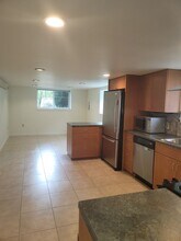 400 NW 45th St in Seattle, WA - Building Photo - Building Photo