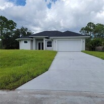 1900 W 16th St, Unit Nassau Upper in Lehigh Acres, FL - Building Photo
