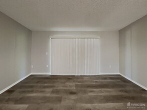 820 Mountbatten Ln in Kissimmee, FL - Building Photo - Building Photo
