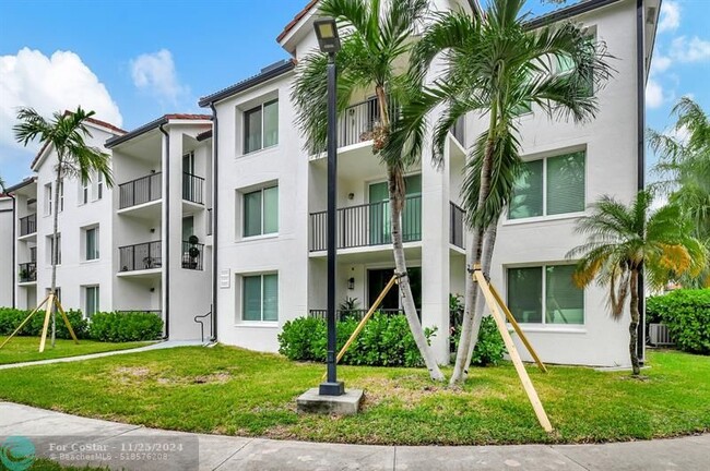 508 Villa Cir in Boynton Beach, FL - Foto de edificio - Building Photo