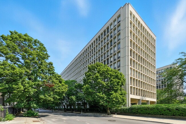 property at 1400 E 55th Pl