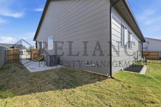 5263 N Pinecrest Ct in Bel Aire, KS - Building Photo - Building Photo