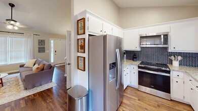 105 Thornwood Dr in Cartersville, GA - Building Photo - Building Photo