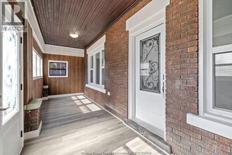 348 Caroline St in Windsor, ON - Building Photo - Building Photo