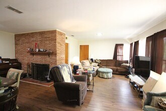 1421 Graham Dr in Tyler, TX - Building Photo - Building Photo