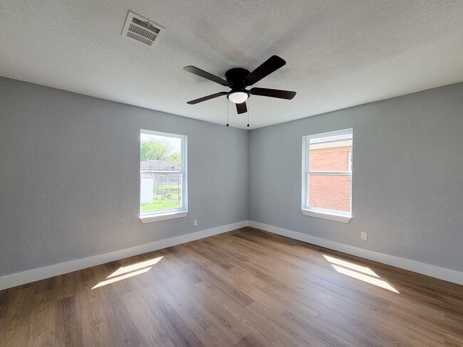 property at 4538 Clover St