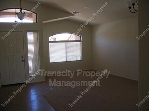 42323 W Little Dr in Maricopa, AZ - Building Photo - Building Photo