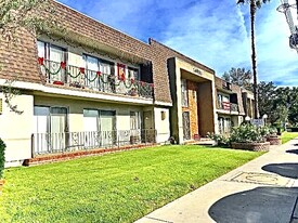 14033 Burbank Blvd, Unit 121 Apartments