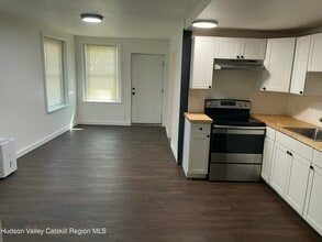55 Livingston St in Saugerties, NY - Building Photo - Building Photo