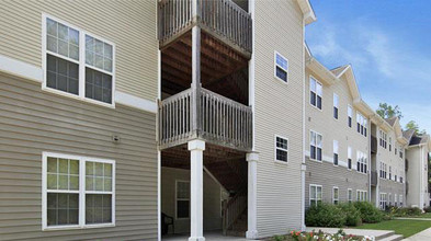 Sunnybrook Village in Raleigh, NC - Foto de edificio - Building Photo