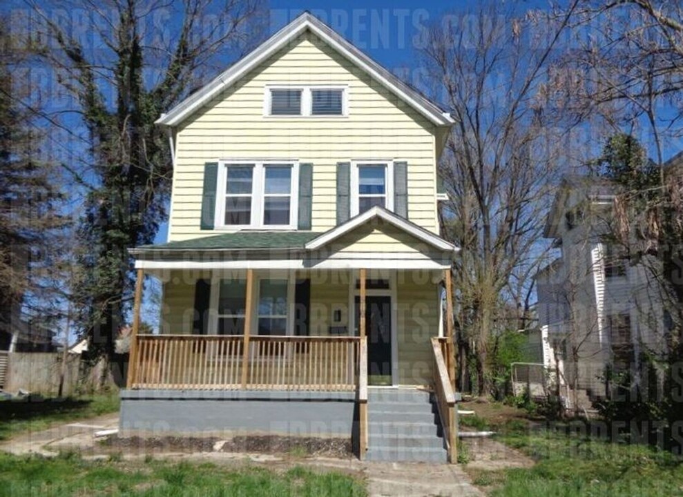 516 Elliott Ave in Cincinnati, OH - Building Photo