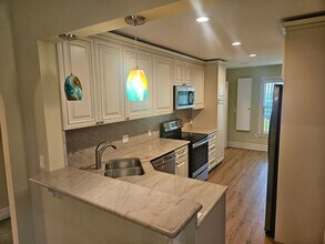 2361 Bentley Dr in Palm Harbor, FL - Building Photo - Building Photo